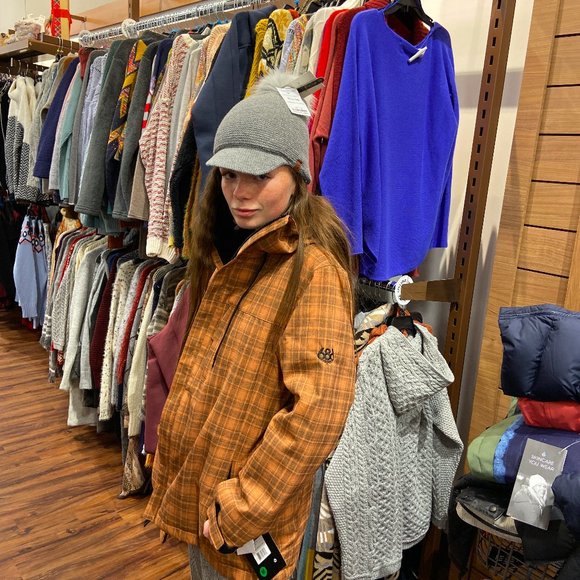 Meet your Posher, Gracie - Picture 1 of 5